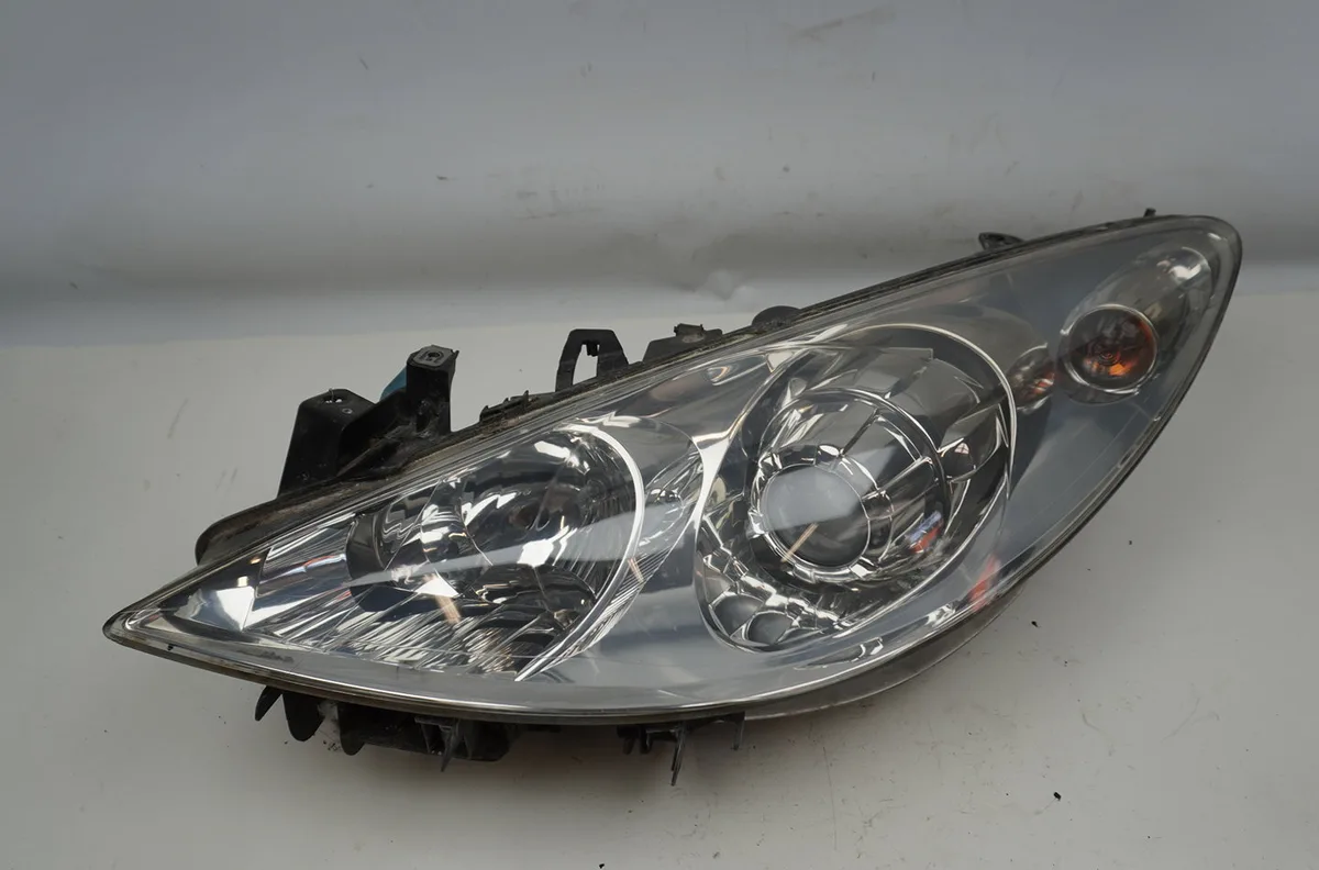 Phare gauche Peugeot 307 SW (3H) 1.6 hdi 110 (2003-2007) occasion