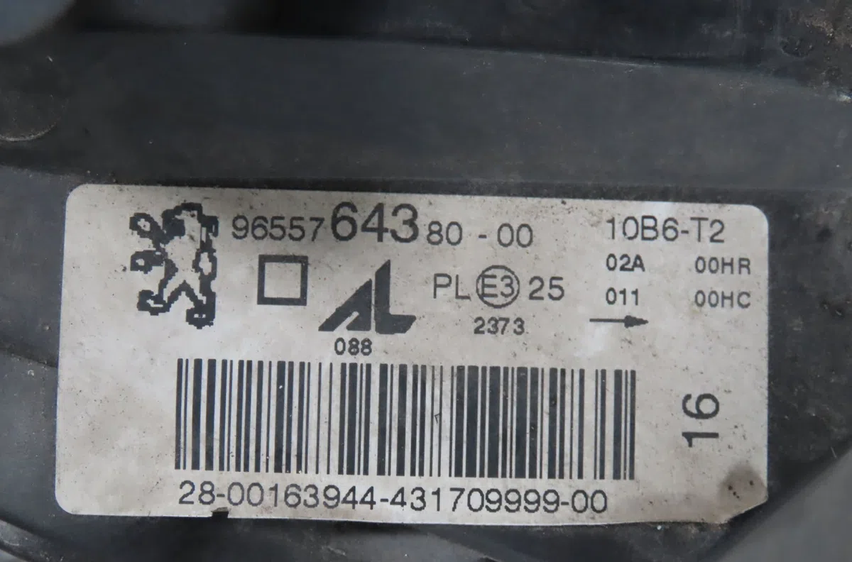 Phare gauche Peugeot 307 SW (3H) 1.6 hdi 90 (2005-2008) occasion