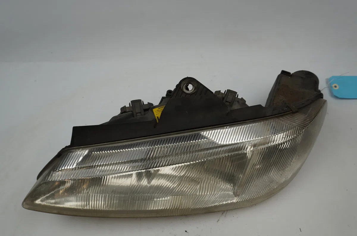Phare gauche Peugeot 406 (8B) 1.6 (1995-2004) occasion