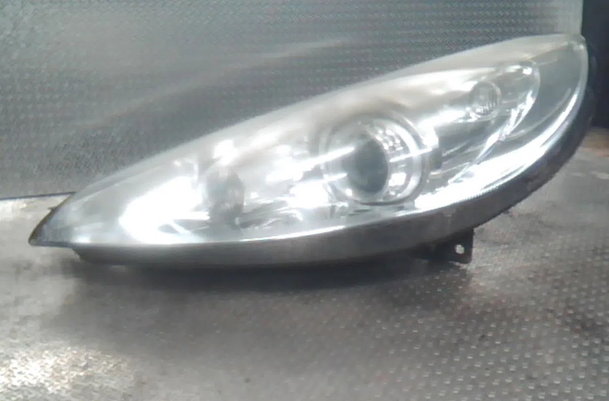 Phare gauche PEUGEOT 407  407 COUPE occasion