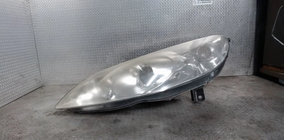 Phare gauche PEUGEOT 407  407 PHASE 1 BREAK occasion