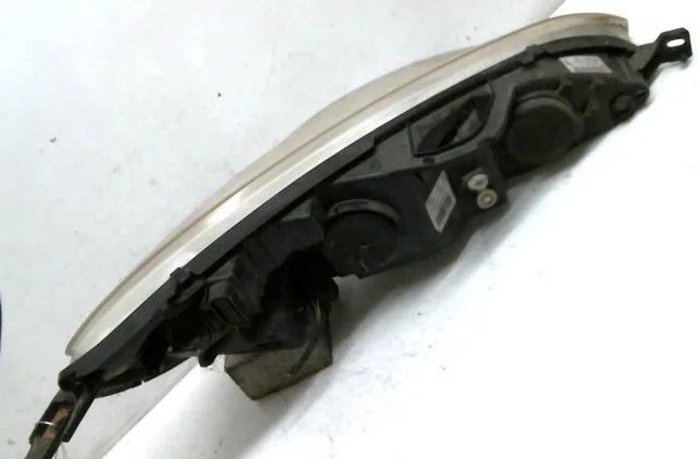 Phare gauche Peugeot 407 (6D_) 2.0 16v (6drfjc, 6drfje, 6drfjf) (2005-2010) occasion