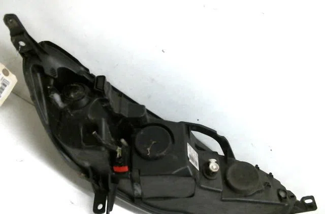 Phare gauche Peugeot 407 (6D_) 2.0 16v (6drfjc, 6drfje, 6drfjf) (2005-2010) occasion