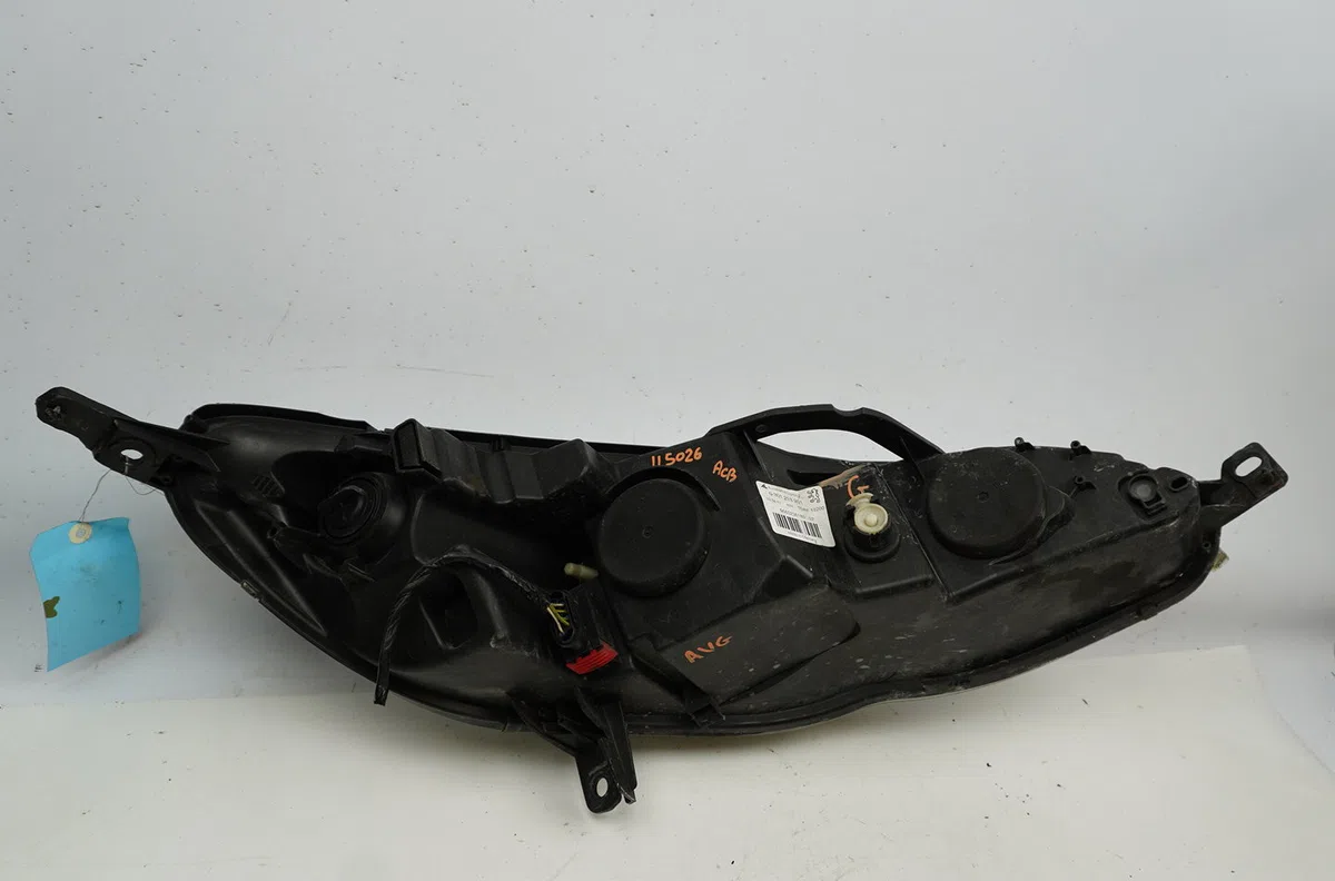 Phare gauche Peugeot 407 (6D_) 2.0 hdi 135 (6drhrh, 6drhre, 6drhrg, 6drhrj) (2004-2010) 4 portes occasion