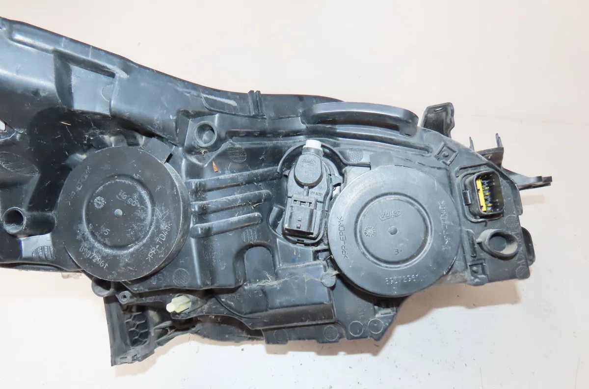 Phare gauche Peugeot 508 SW I (8E_) 2.0 hdi rxh hybrid4 (2010-2018) occasion