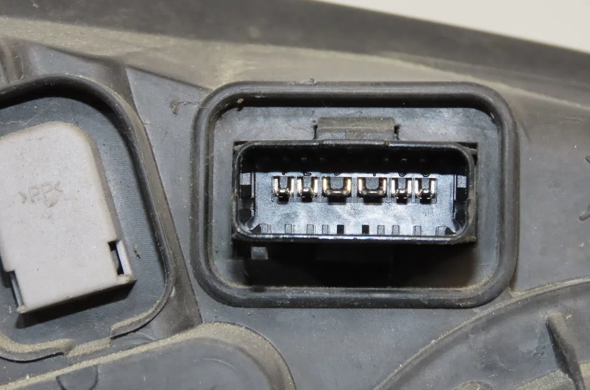 Phare gauche Peugeot 607 (9D, 9U) 2.2 16v (2000-2005) occasion