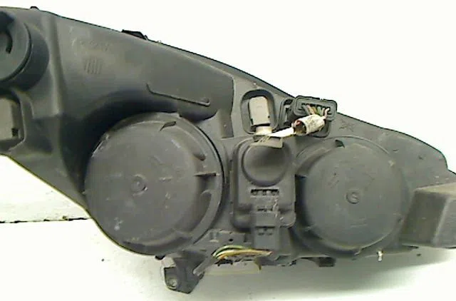 Phare gauche Peugeot 607 (9D, 9U) 2.2 hdi (2000-2006) occasion