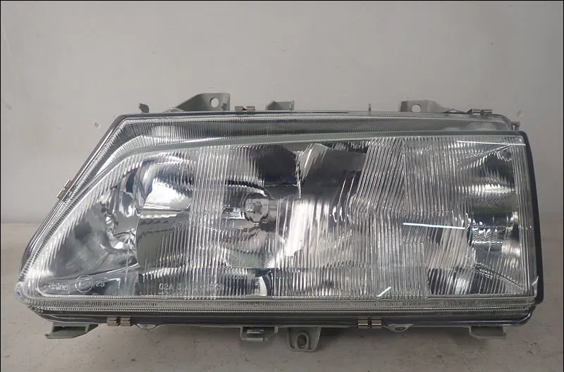 Phare gauche PEUGEOT 806  2.0i occasion