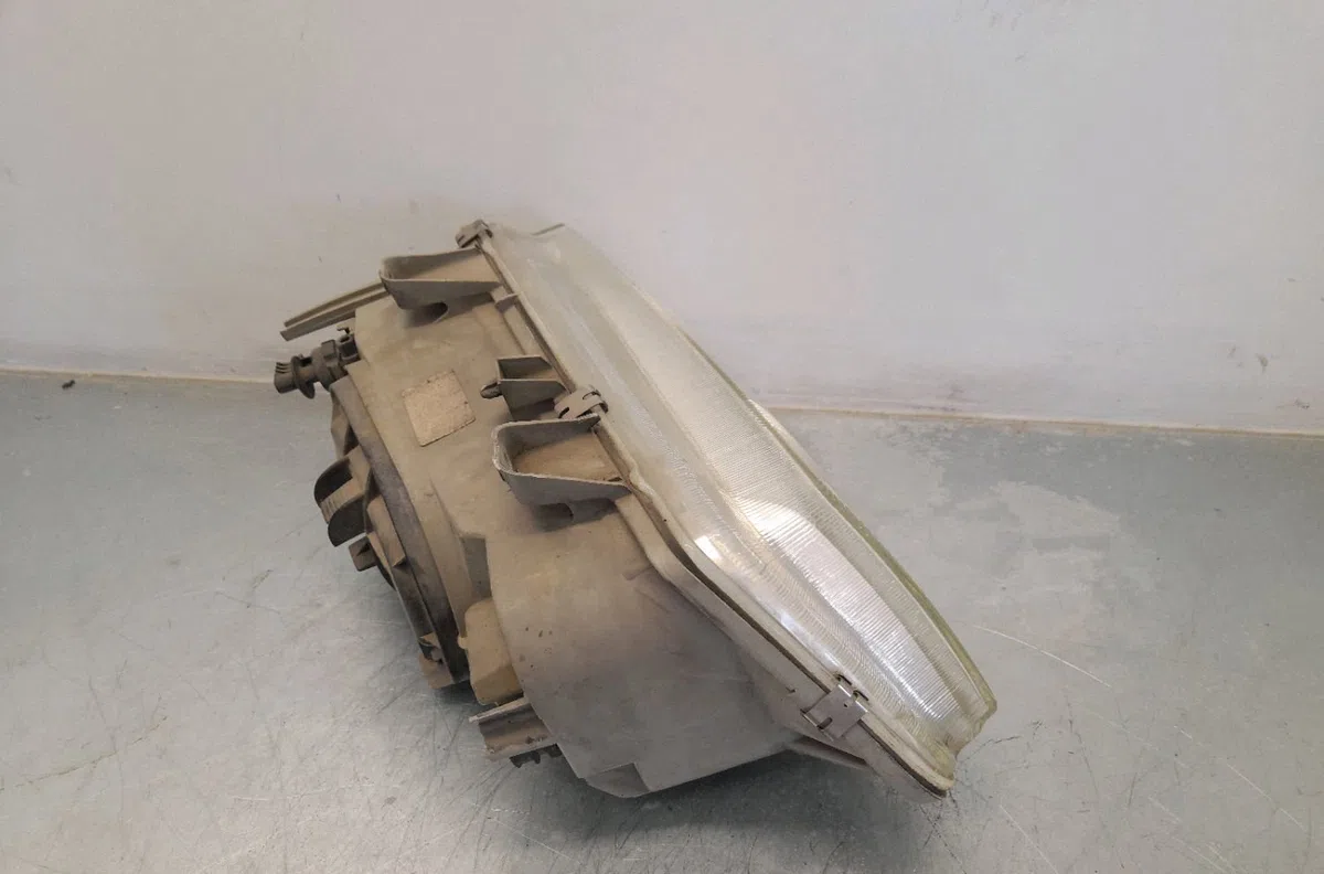 Phare gauche Peugeot 806 (221) 2.0 (1994-2002) occasion