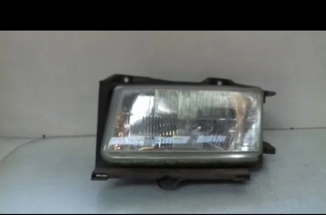 Phare gauche Peugeot EXPERT Camionnette (222) 1.9 d 70 (1998-2006) occasion