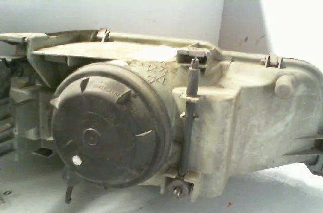 Phare gauche RENAULT 21  2.0i 90ch occasion