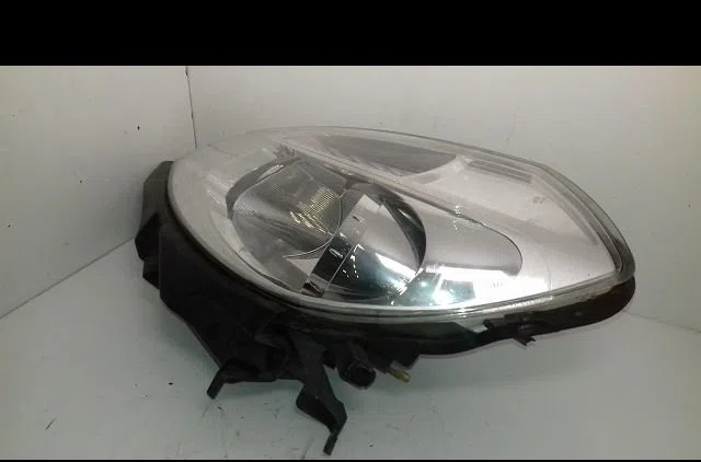 Phare gauche RENAULT CLIO 1.5 DCI occasion
