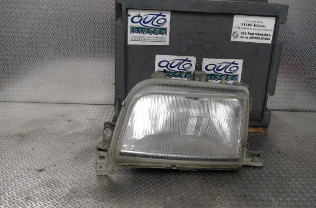 Phare gauche RENAULT CLIO 1  CLIO 1 PHASE 2 occasion