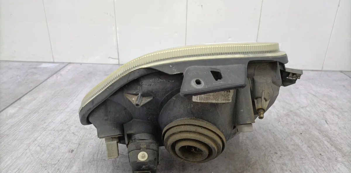 Phare gauche RENAULT CLIO 2 PHASE 1 occasion