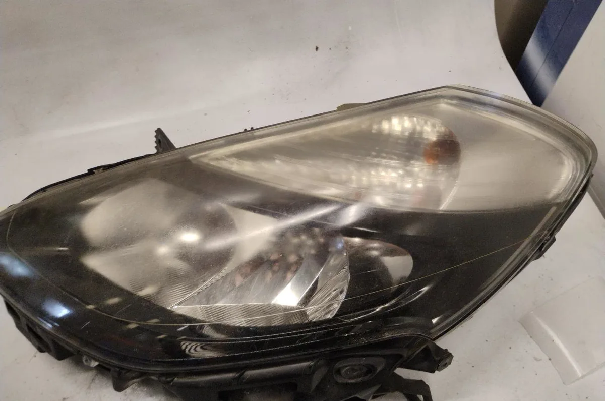 Phare gauche RENAULT CLIO 3 PHASE 2 occasion