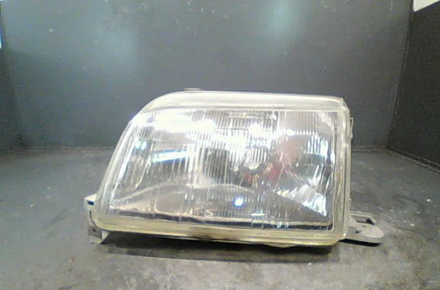 Phare gauche RENAULT CLIO I 1995 occasion