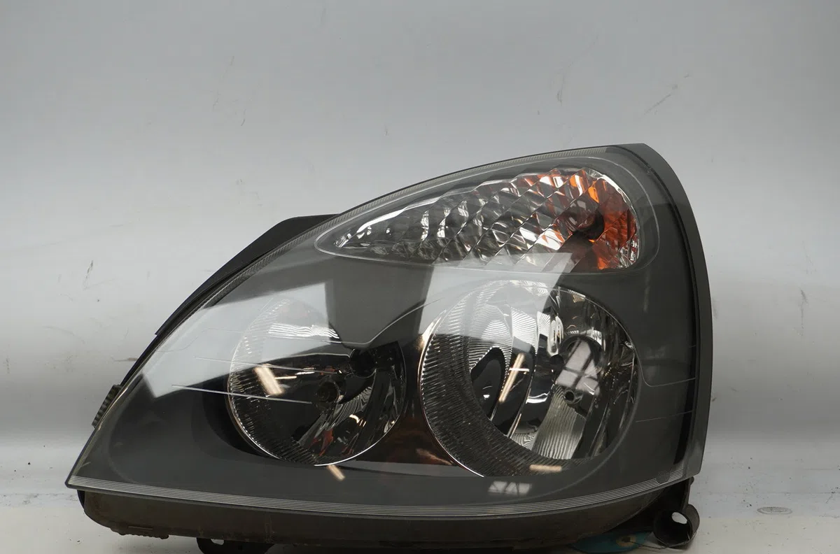 Phare gauche Renault CLIO II (BB_, CB_) 1.2 16v (bb05, bb0w, bb11, bb27, bb2t, bb2u, bb2v, cb05,... (2001-2016) 3 portes