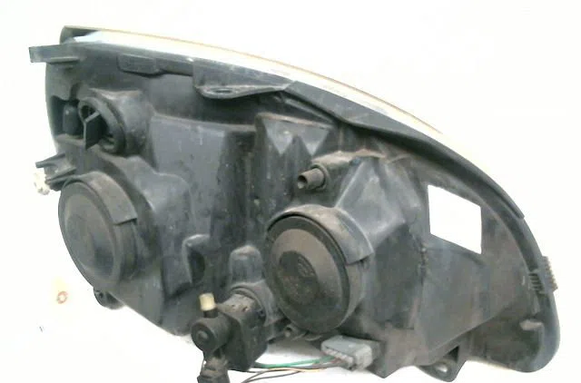 Phare gauche Renault CLIO II (BB_, CB_) 1.5 dci (b-c2j) (2004-2012) occasion