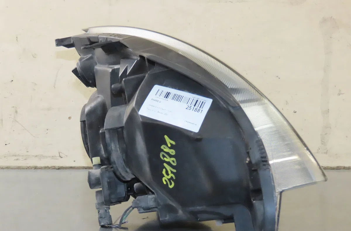 Phare gauche Renault CLIO II (BB_, CB_) 1.5 dci (b-cb08) (2001-2005) 5 portes occasion