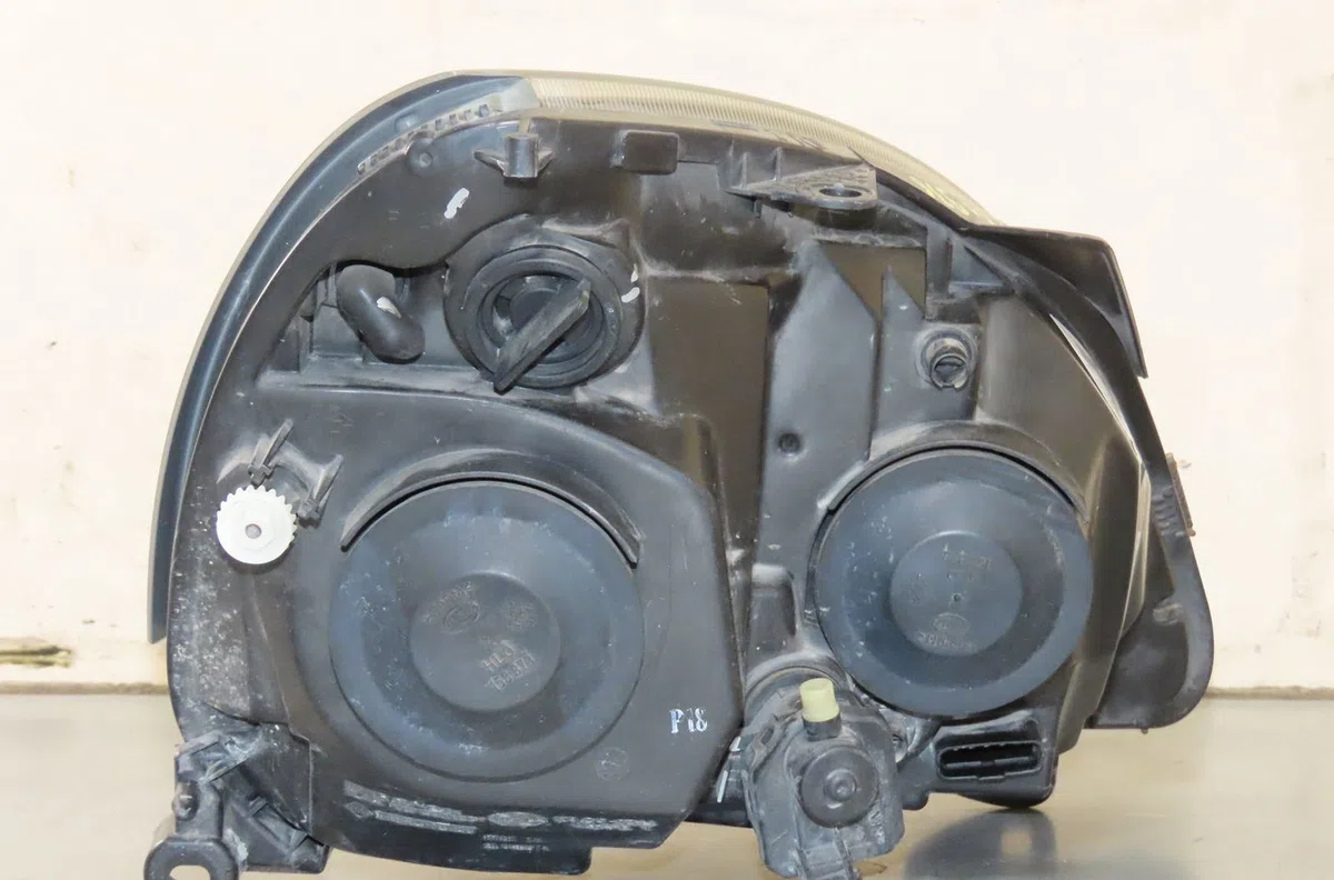Phare gauche Renault CLIO II (BB_, CB_) 1.5 dci (b-cb3m) (2005-2010) 3 portes occasion