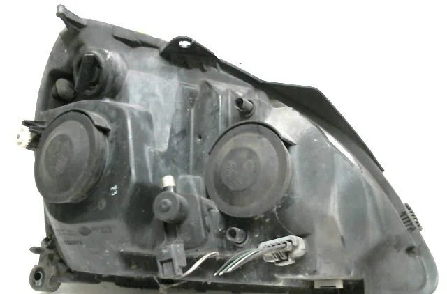 Phare gauche Renault CLIO II (BB_, CB_) 1.5 dci (b-cb3m) (2005-2010) 3 portes occasion