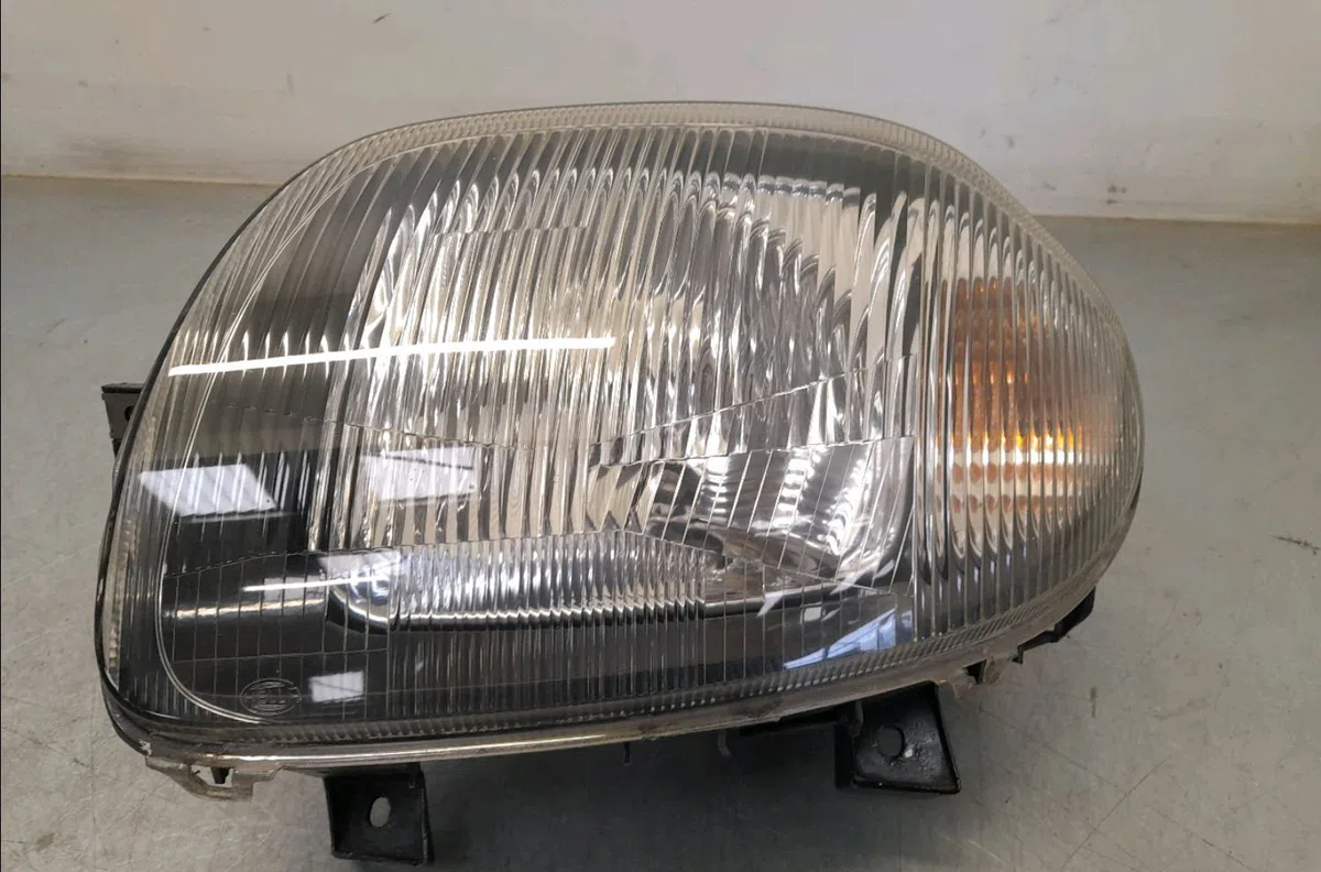 Phare gauche Renault CLIO II (BB_, CB_) 1.6 (b-cb0d, bb00) (1998-2005) occasion