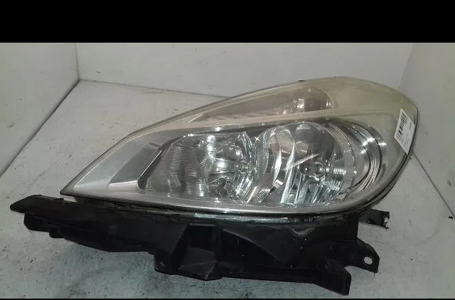 Phare gauche Renault CLIO III (BR0-1, CR0-1) 1.5 dci (br0h, cr0h, cr1s, br1s) (2005-2014) 3 portes occasion