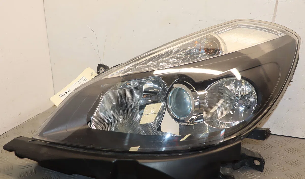 Phare gauche Renault CLIO III (BR0-1, CR0-1) 1.5 dci (br0h, cr0h, cr1s, br1s) (2005-2014) 3 portes occasion