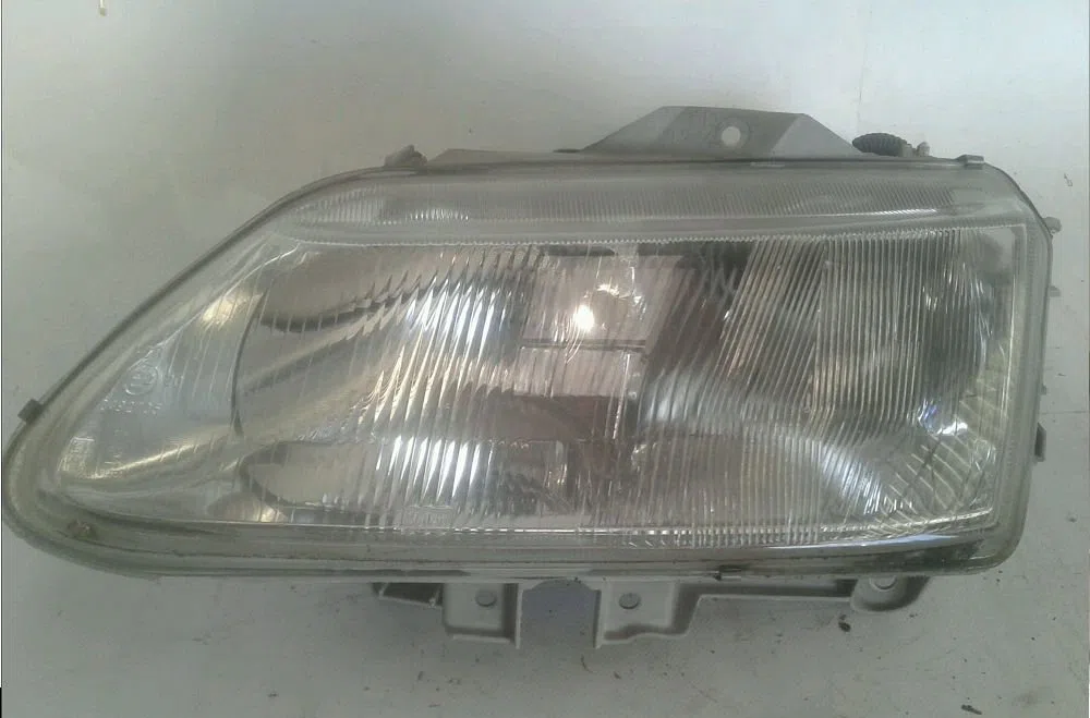 Phare gauche RENAULT ESPACE III 2000 occasion