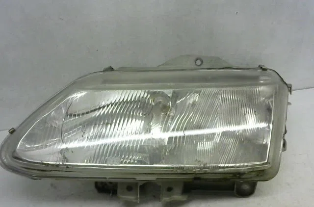 Phare gauche Renault ESPACE III (JE0_) 2.2 12v td (je0e, je0h, je0p) (1996-2000) occasion