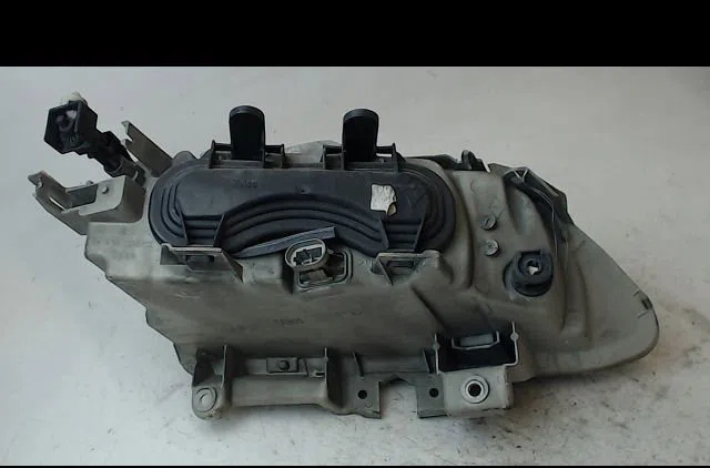 Phare gauche Renault LAGUNA I (B56_, 556_) 1.8 (b56s-t-0) (1995-2001) occasion