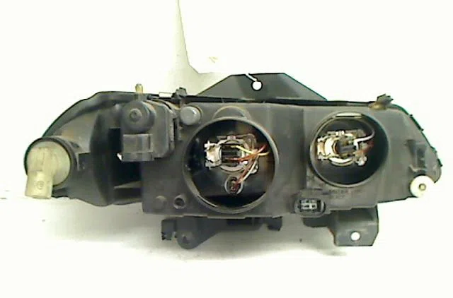Phare gauche Renault LAGUNA I (B56_, 556_) 2.2 dt (b569) (1996-2001) 5 portes occasion