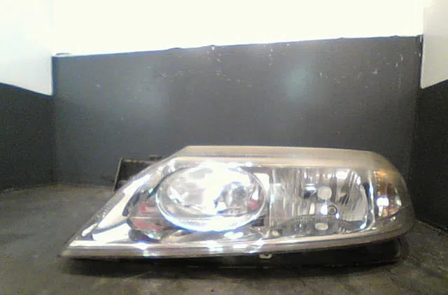 Phare gauche RENAULT LAGUNA II 2004 occasion