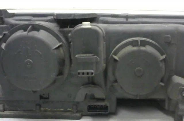 Phare gauche Renault LAGUNA II (BG0-1_) 1.6 16v (bg0a, bg0l) (2001-2005) occasion