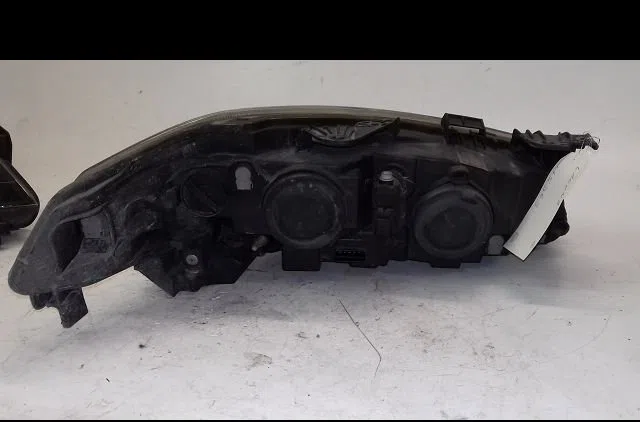 Phare gauche Renault LAGUNA II (BG0-1_) 2.0 16v (bg00, bg0k, bg0p, bg0w) (2002-2007) 5 portes occasion