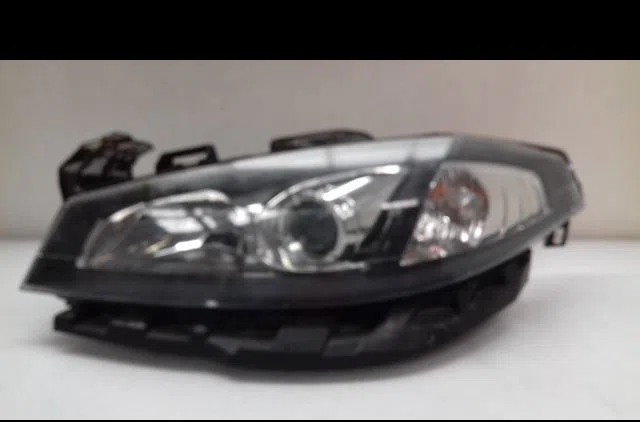 Phare gauche Renault LAGUNA II (BG0-1_) 2.2 dci (2005-2007) occasion