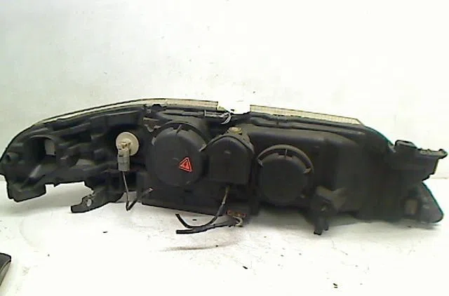Phare gauche Renault LAGUNA II Grandtour (KG0-1_) 1.9 dci (kg0g) (2001-2007) occasion
