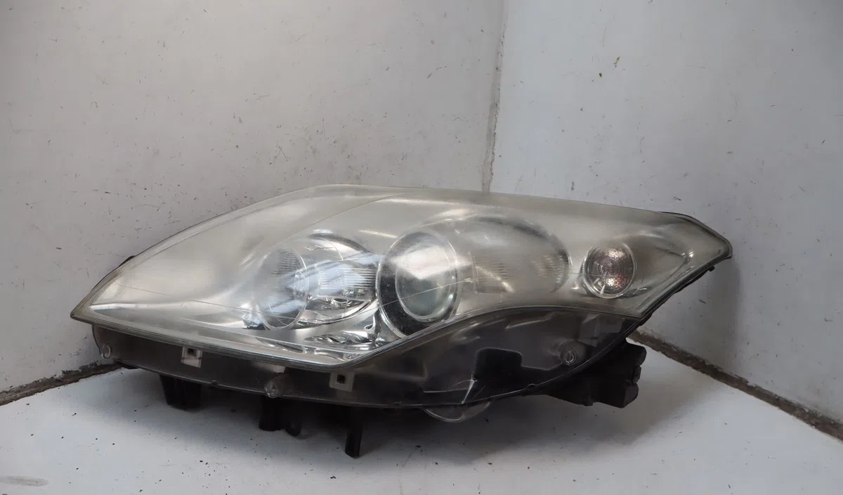 Phare gauche Renault LAGUNA III (BT0-1) 1.5 dci (bt00, bt0a, bt0t, bt1j) (2007-2015) 5 portes occasion