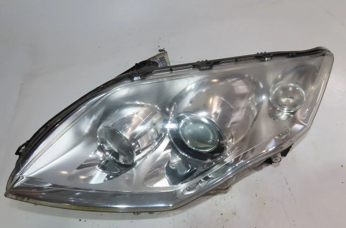 Phare gauche Renault LAGUNA III (BT0-1) 3.0 dci (bt03, bt13) (2008-2015) occasion