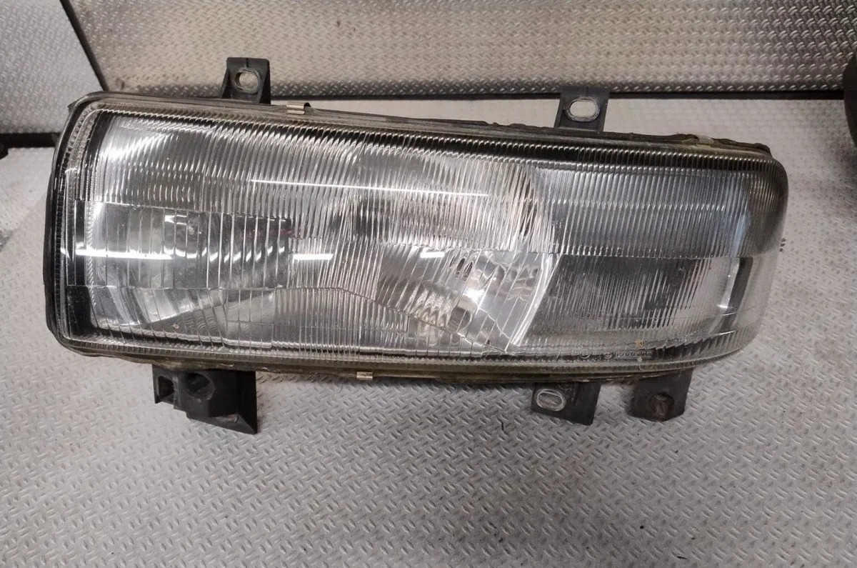Phare gauche RENAULT MASTER 2 PHASE 1 occasion