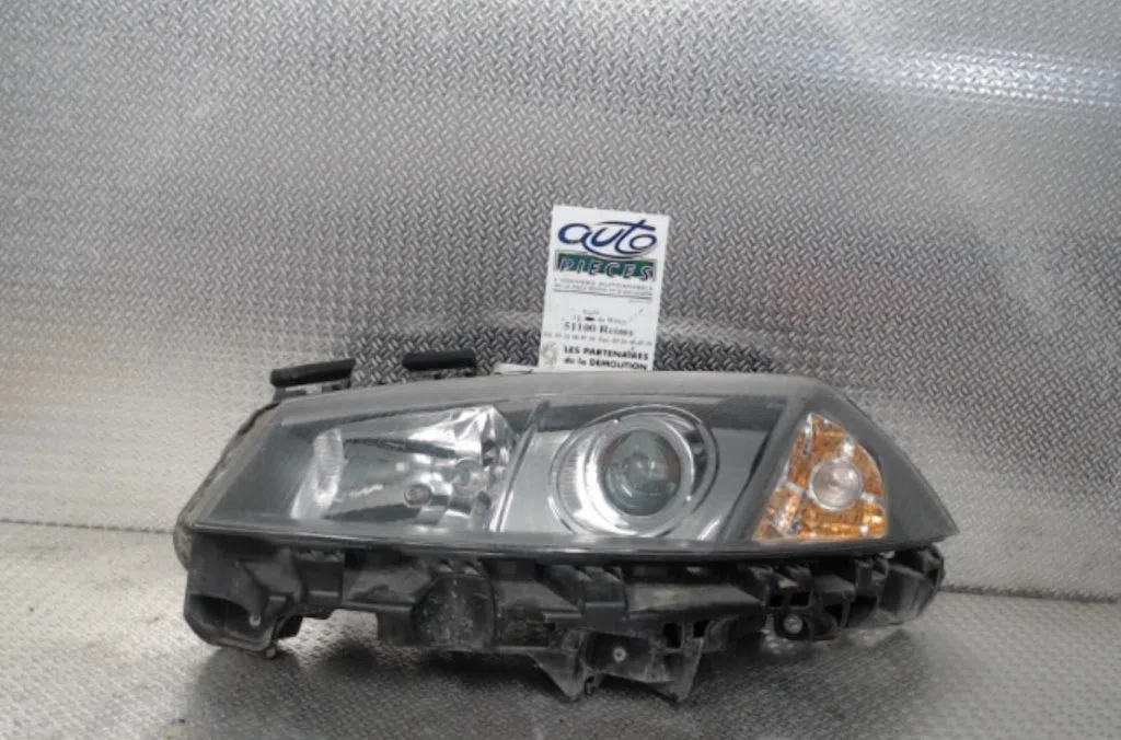 Phare gauche RENAULT MEGANE 2  MEGANE 2 PHASE 1 CABRIOLET occasion