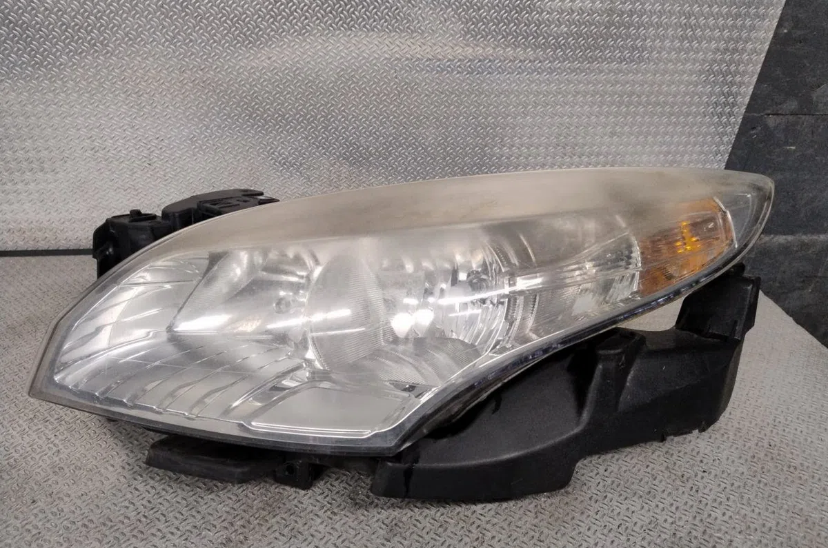 Phare gauche RENAULT MEGANE 3 MEGANE 3 PHASE 1 occasion