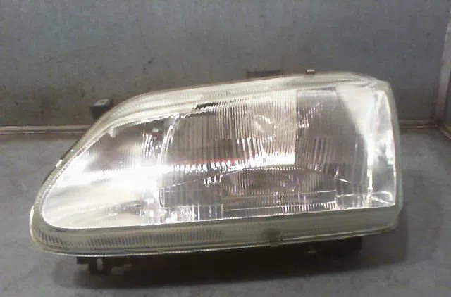 Phare gauche RENAULT MEGANE I 1998 occasion