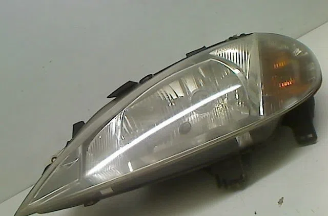 Phare gauche Renault MEGANE I (BA0-1_) 1.9 d eco (ba0a, ba0u, ba0r) (1996-2003) occasion