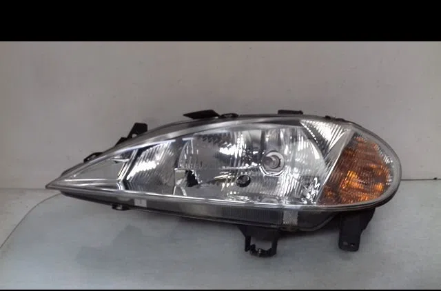 Phare gauche Renault MEGANE I Break (KA0-1_) 1.9 dci (ka05, ka1f) (2001-2003) occasion