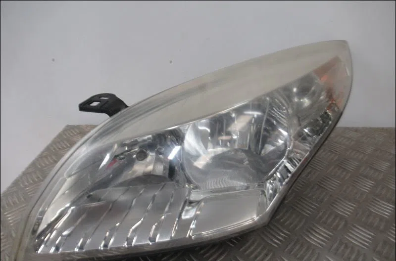 Phare gauche Renault MEGANE III 3-5 portes (BZ0-1_, B3_) 1.5 dci (2009) 5 portes occasion