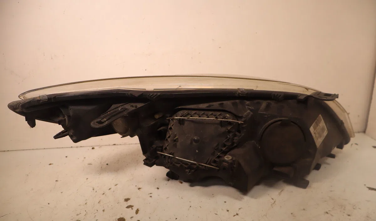 Phare gauche Renault MEGANE III 3-5 portes (BZ0-1_, B3_) 1.5 dci (2009) occasion