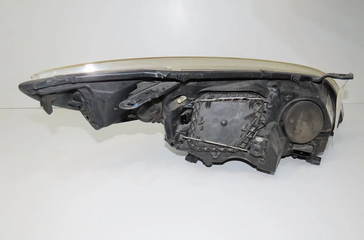 Phare gauche Renault MEGANE III Grandtour (KZ0-1) 1.5 dci (kz1m, kz1w, kz0r) (2009) occasion