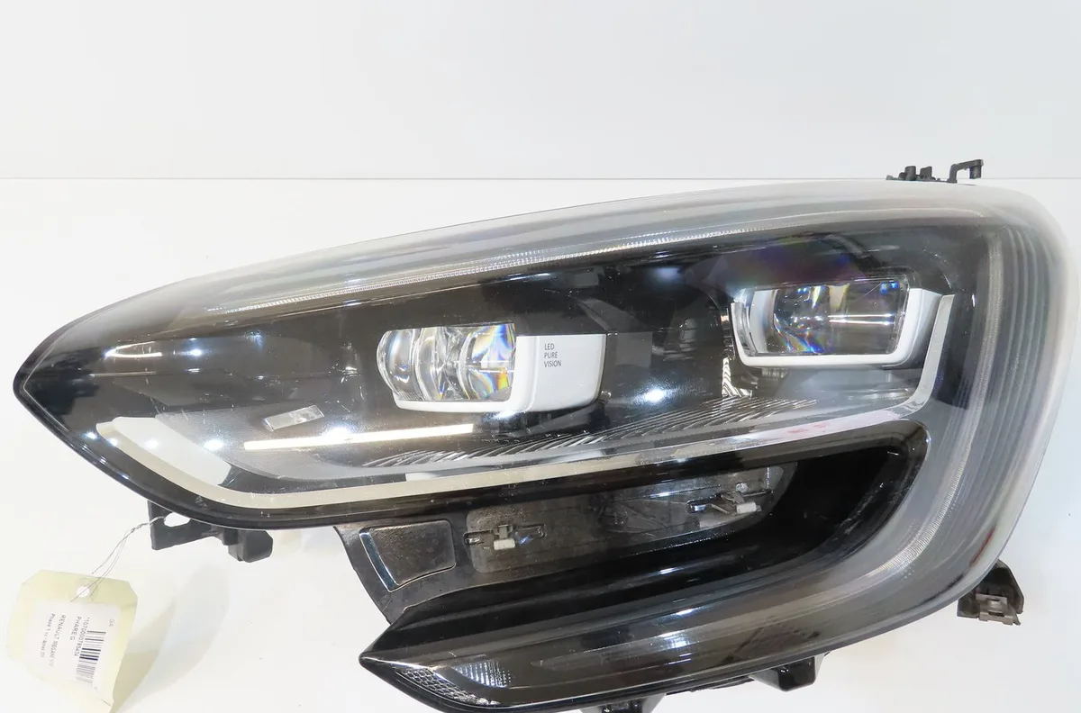 Phare gauche Renault MEGANE IV 3-5 portes (B9A-M-N_) 1.5 dci 110 (b9a3) (2015) occasion