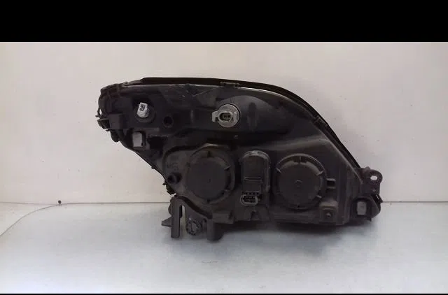 Phare gauche Renault MEGANE Scenic (JA0-1_) 1.6 16v (ja0b, ja04, ja11, ja00) (1998-1999) occasion